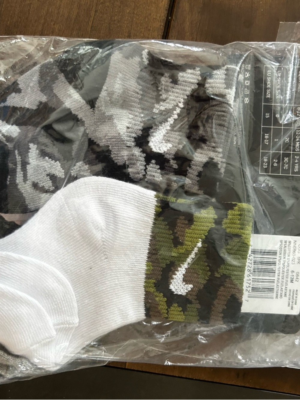 Nike Ankle Socks 6 pack 6-12 mo - Picture 3 of 4